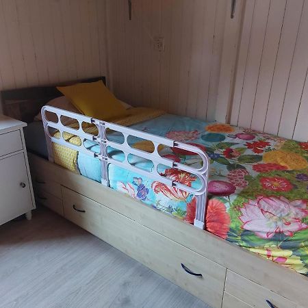 Petite Maison Sur La Colline Du Gibloux: 1Chambre,1 Salon Et Salle De Bain Prives Au Rez De Chausse, Piscine Exterieur Et Bbq , Le Châtelard-Montreux Εξωτερικό φωτογραφία