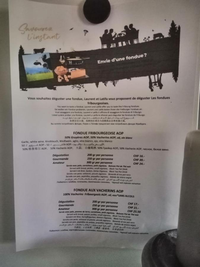 Petite Maison Sur La Colline Du Gibloux: 1Chambre,1 Salon Et Salle De Bain Prives Au Rez De Chausse, Piscine Exterieur Et Bbq , Le Châtelard-Montreux Εξωτερικό φωτογραφία