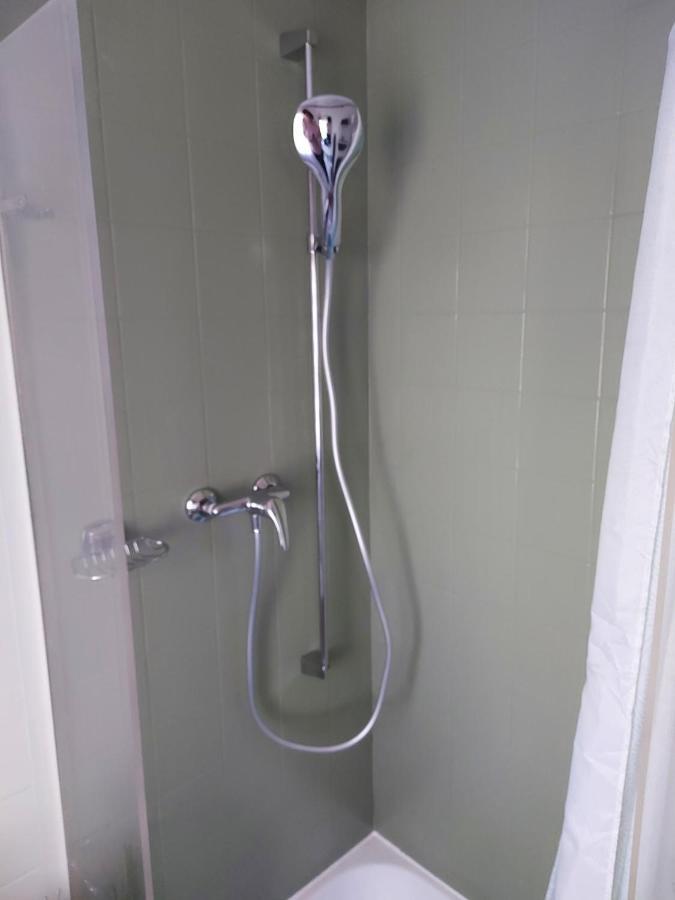 Petite Maison Sur La Colline Du Gibloux: 1Chambre,1 Salon Et Salle De Bain Prives Au Rez De Chausse, Piscine Exterieur Et Bbq , Le Châtelard-Montreux Εξωτερικό φωτογραφία